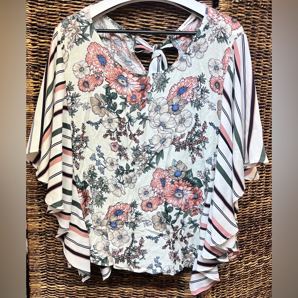 Blu Heaven - Floral and Striped‎ Women's Top, Size: Large